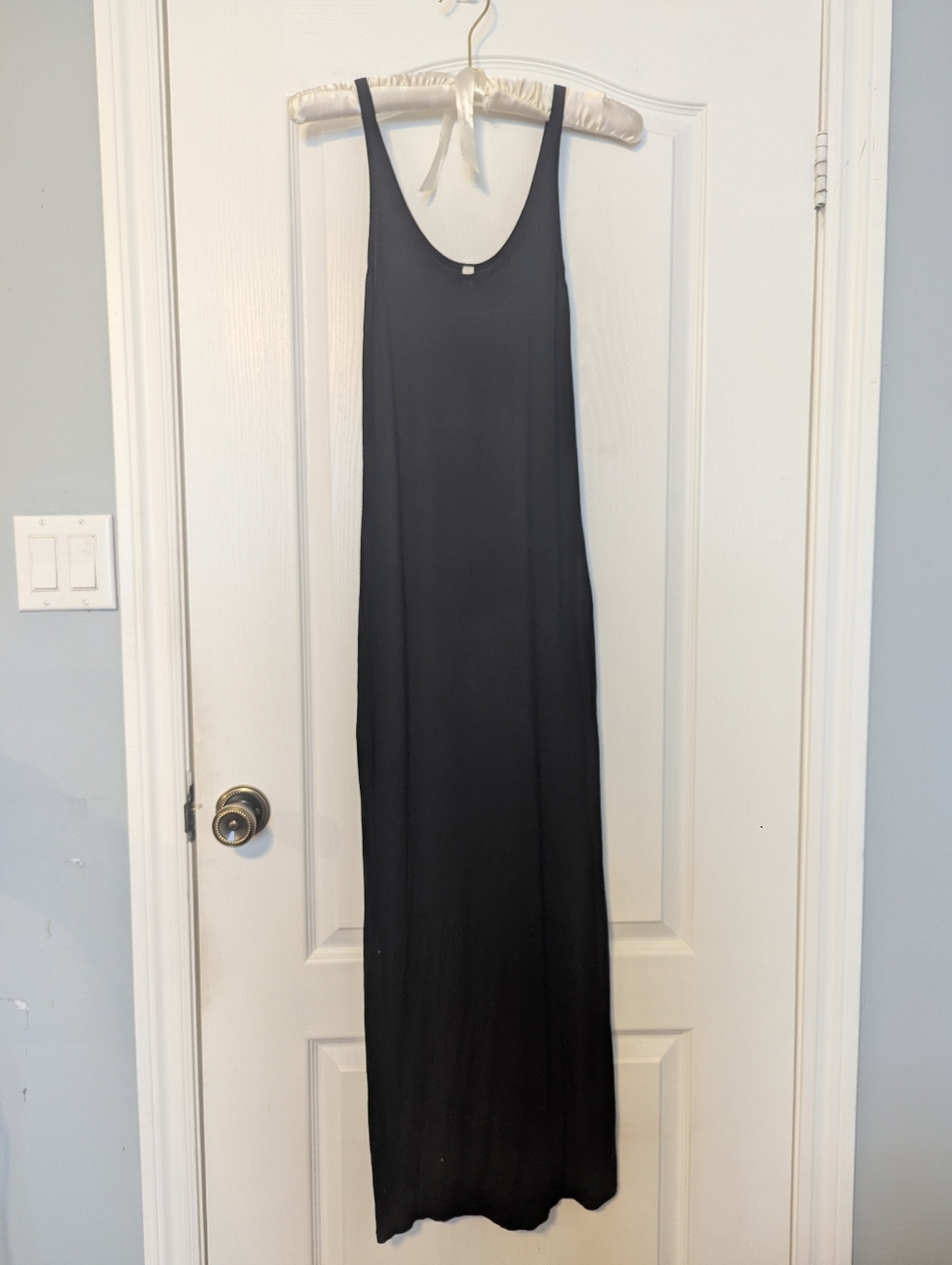 Babaton Black Scoop Neck Maxi Dress